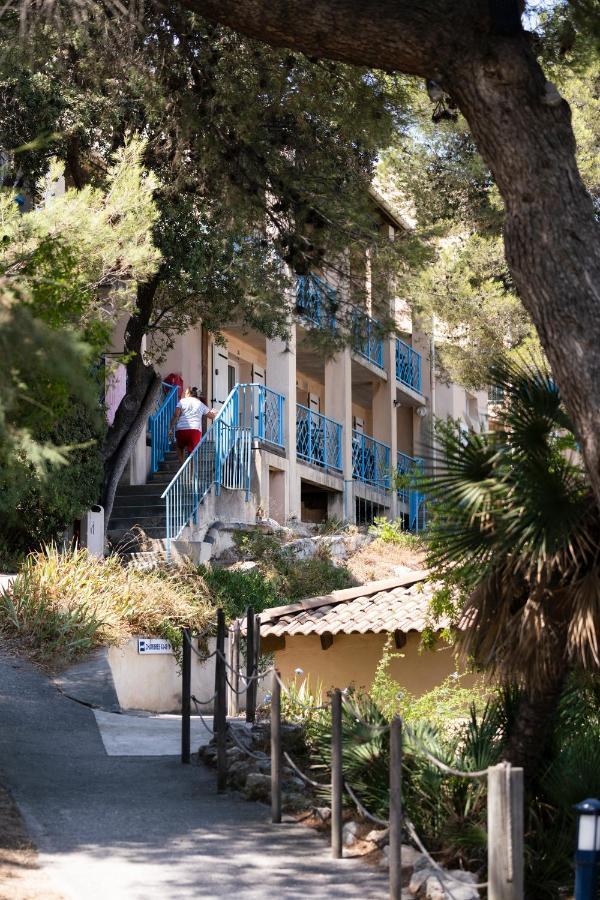 Le Pescadou Aparthotel Martigues Bagian luar foto