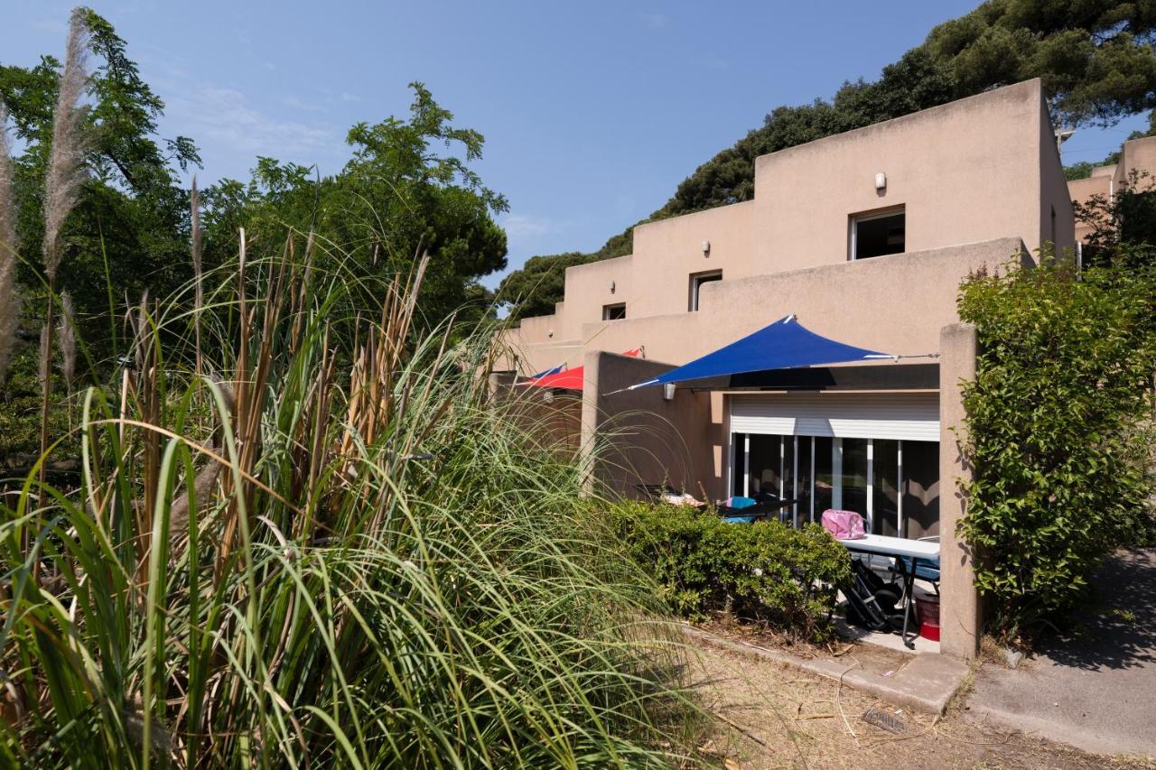 Le Pescadou Aparthotel Martigues Bagian luar foto